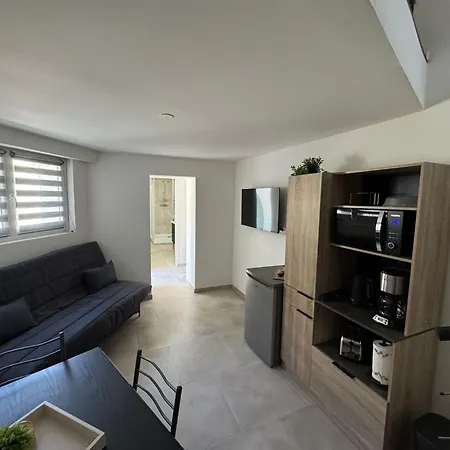 à Comme à La Maison *